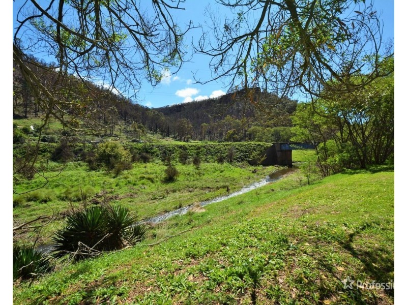 13 Saywell Street, Lithgow NSW 2790