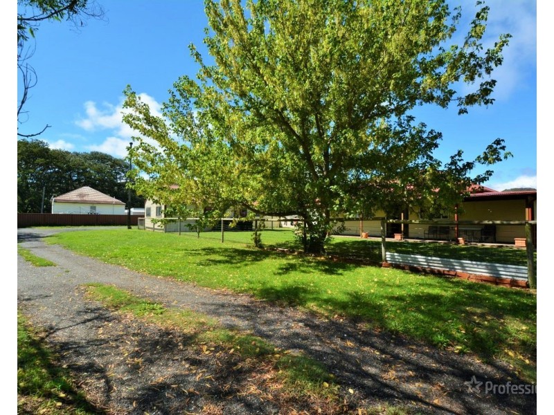 13 Saywell Street, Lithgow NSW 2790