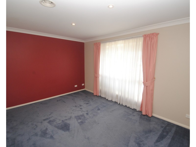 6 Claret Ash Avenue, Lithgow NSW 2790