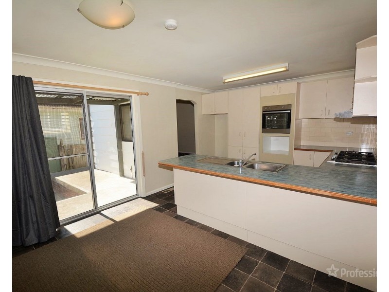 66 Rifle Parade, Lithgow NSW 2790