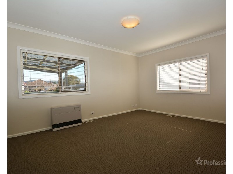 66 Rifle Parade, Lithgow NSW 2790