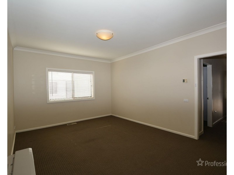 66 Rifle Parade, Lithgow NSW 2790