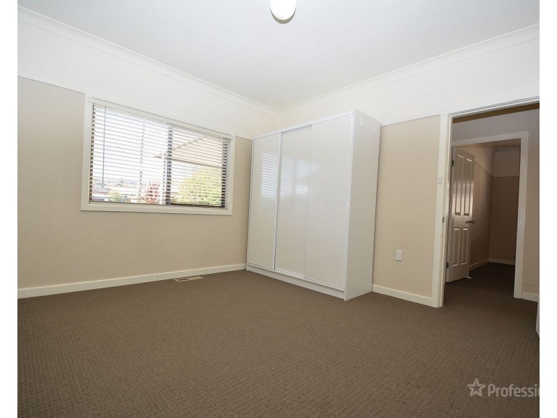 66 Rifle Parade, Lithgow NSW 2790