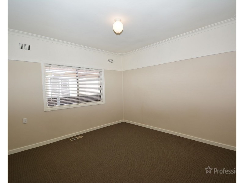 66 Rifle Parade, Lithgow NSW 2790