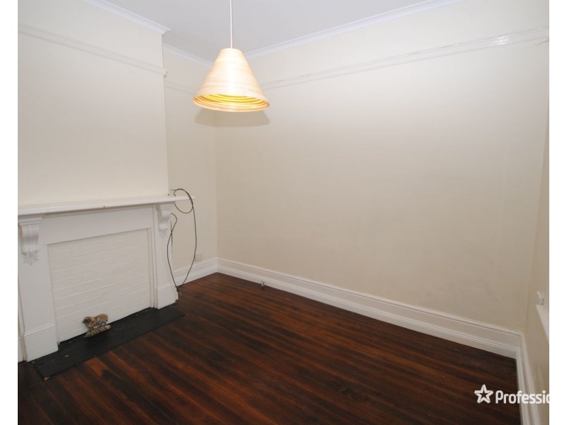 106 Inch Street, Lithgow NSW 2790