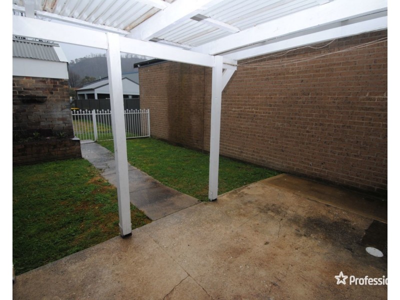 106 Inch Street, Lithgow NSW 2790