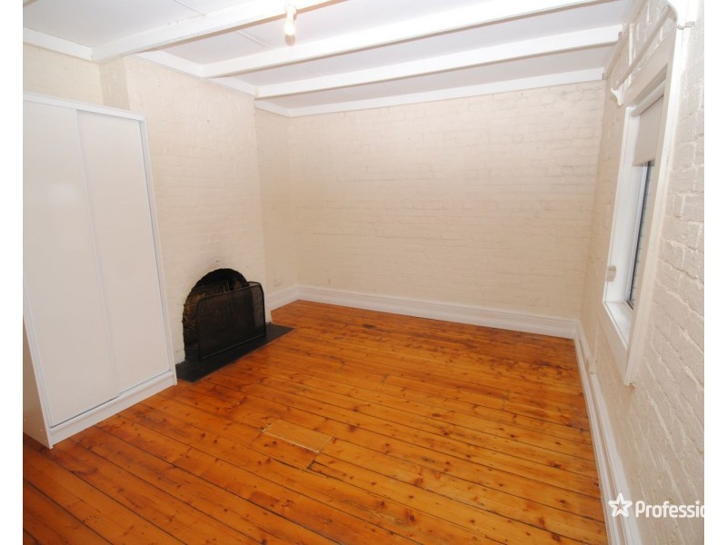 106 Inch Street, Lithgow NSW 2790