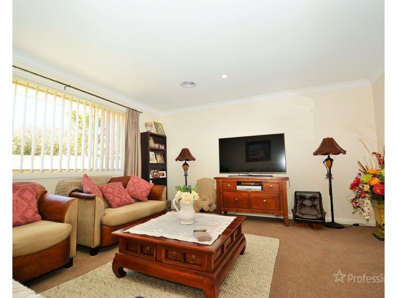 1 Rifle Parade, Lithgow NSW 2790