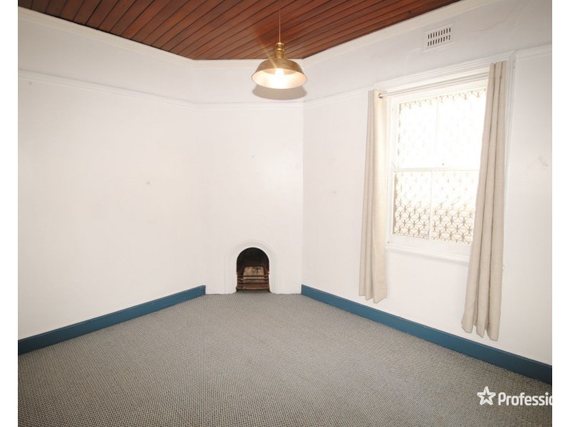 12 Selwyn Street, Lithgow NSW 2790