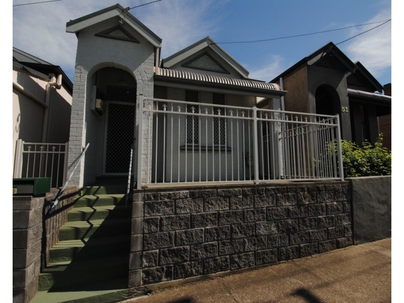 53 Railway Parade, Lithgow NSW 2790