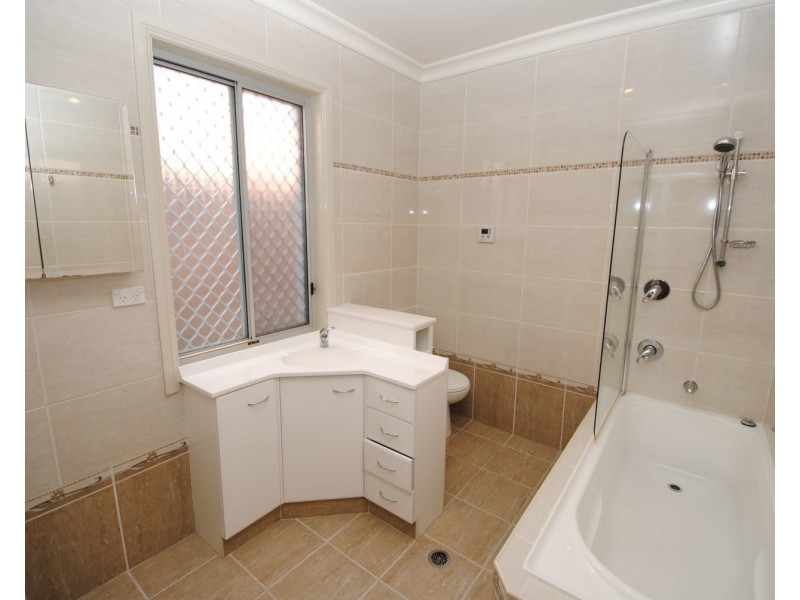 53 Railway Parade, Lithgow NSW 2790