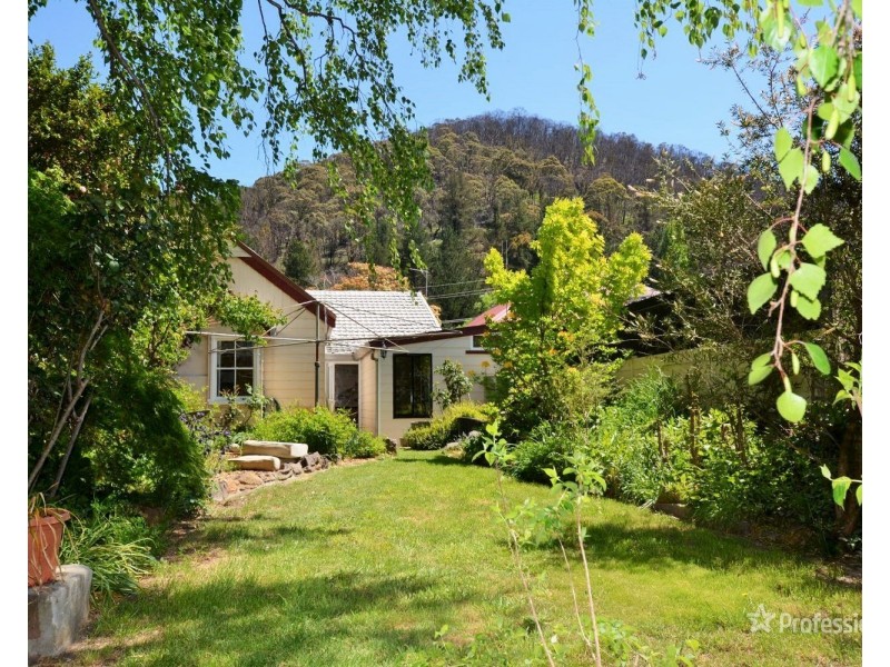 15 Coalbrook Street, Lithgow NSW 2790
