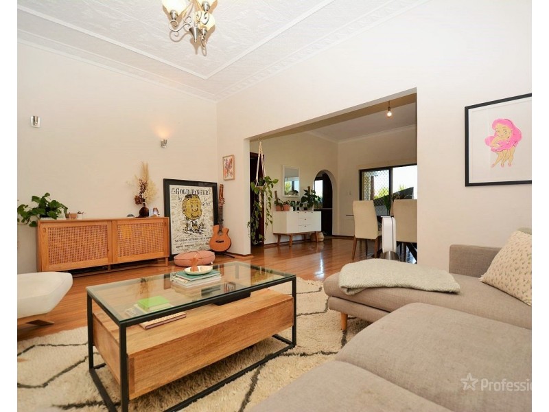 82 Calero Street, Lithgow NSW 2790