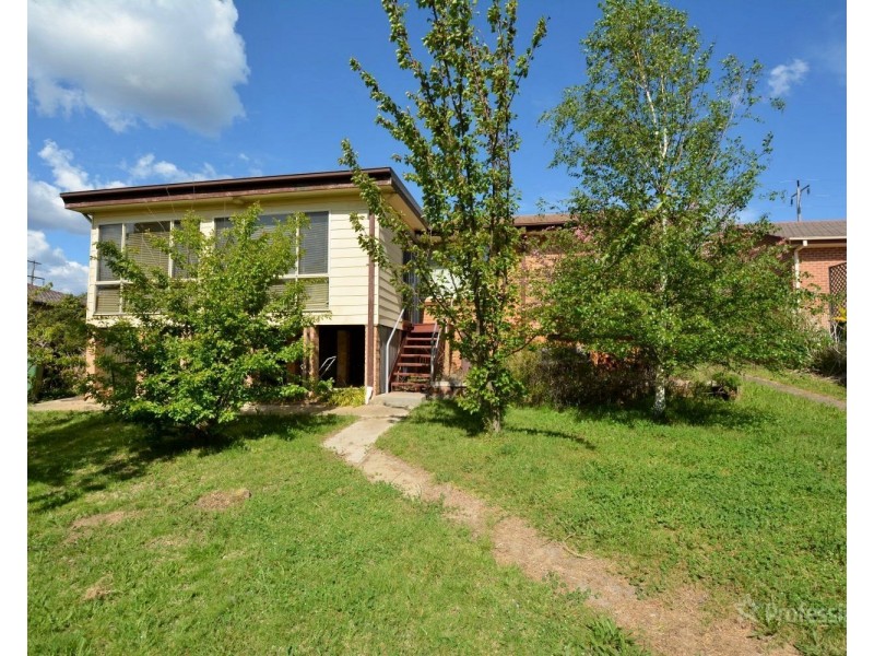 40 James Parade, Wallerawang NSW 2845