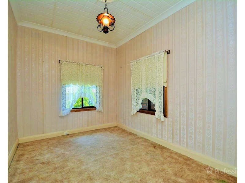 4 Hill Range Crescent, Lithgow NSW 2790