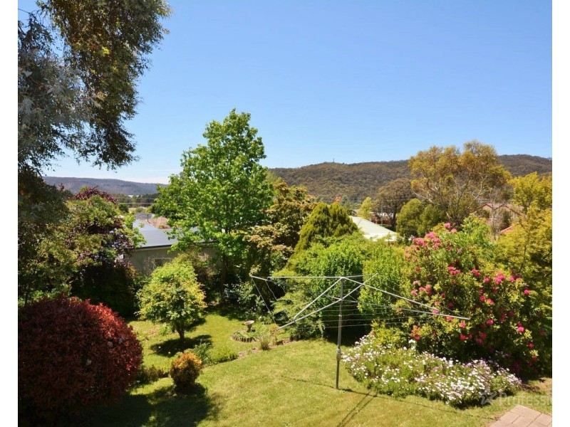 4 Hill Range Crescent, Lithgow NSW 2790