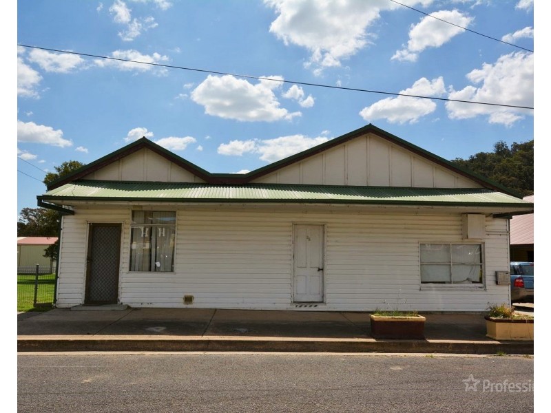 35 Castlereagh Highway, Cullen Bullen NSW 2790