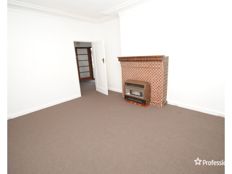39 Rifle Parade, Lithgow NSW 2790