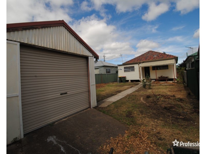 39 Rifle Parade, Lithgow NSW 2790