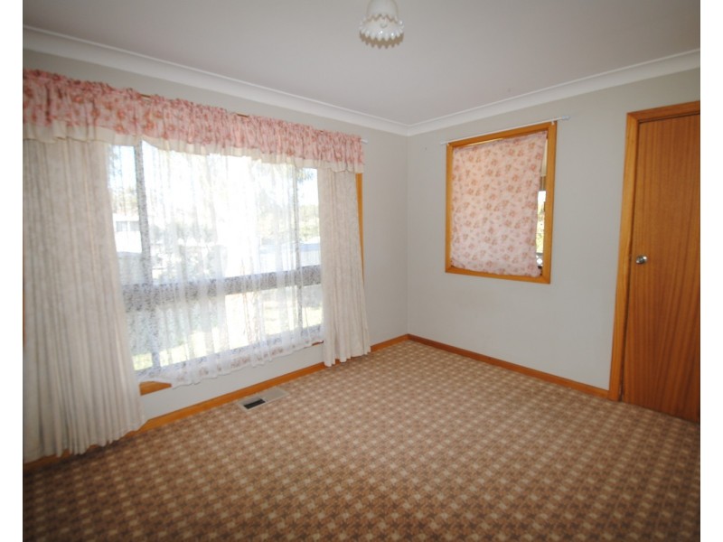 6 Burton Street, Portland NSW 2847