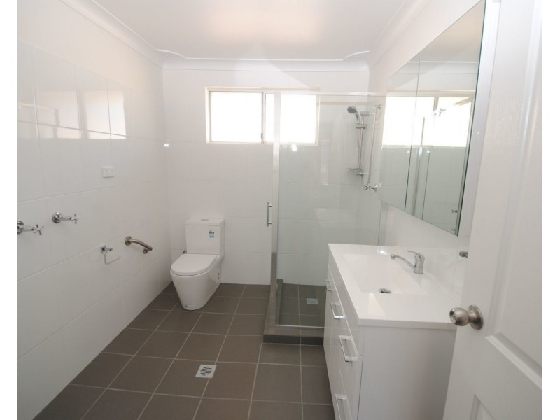 2/30 King Street, Lithgow NSW 2790