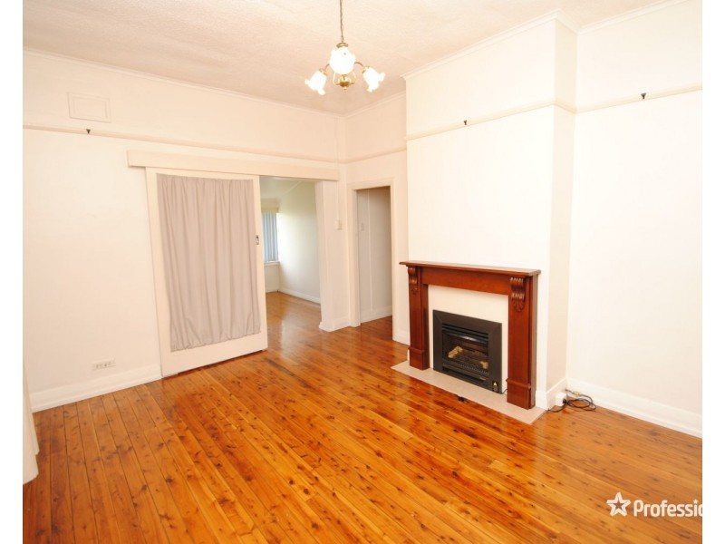 12 Lemnos Street, Lithgow NSW 2790