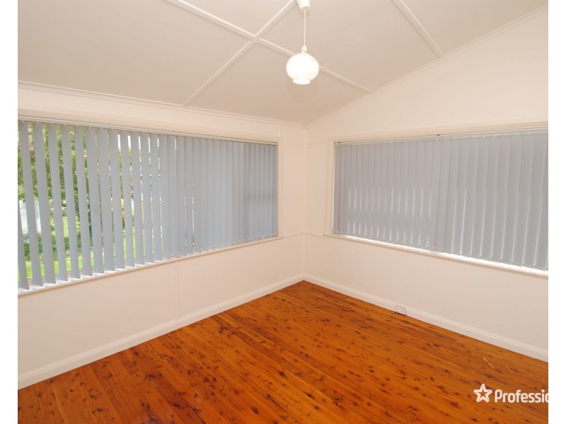 12 Lemnos Street, Lithgow NSW 2790