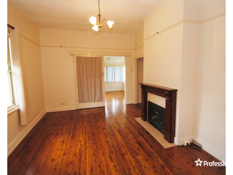 12 Lemnos Street, Lithgow NSW 2790