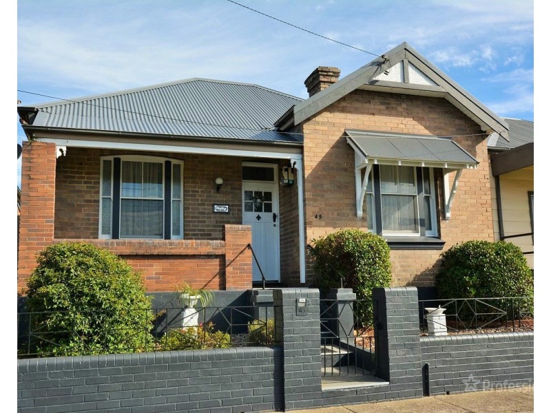 45 Chifley Road, Lithgow NSW 2790