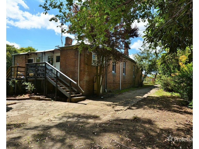 190 Inch Street, Lithgow NSW 2790