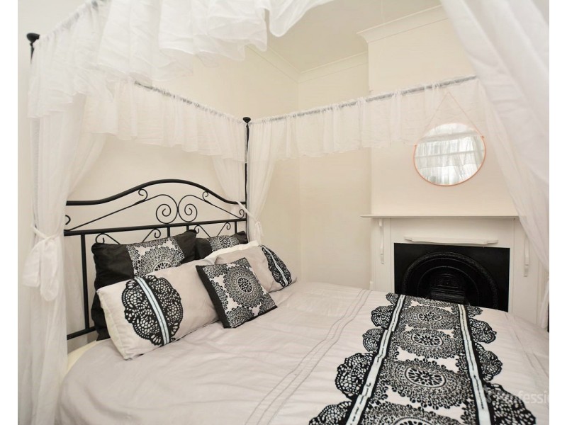 10 Laidley Street, Lithgow NSW 2790