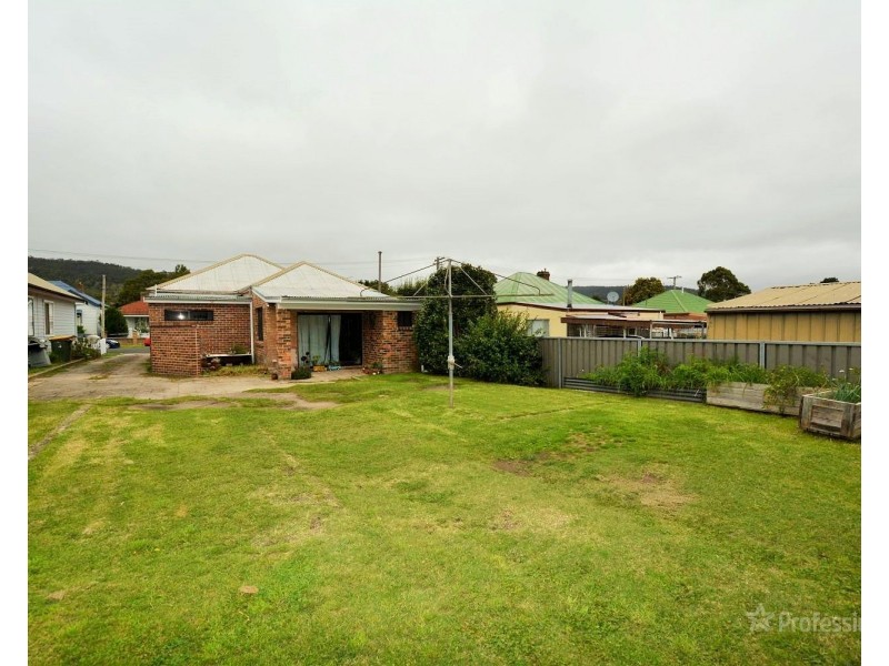 10 Laidley Street, Lithgow NSW 2790