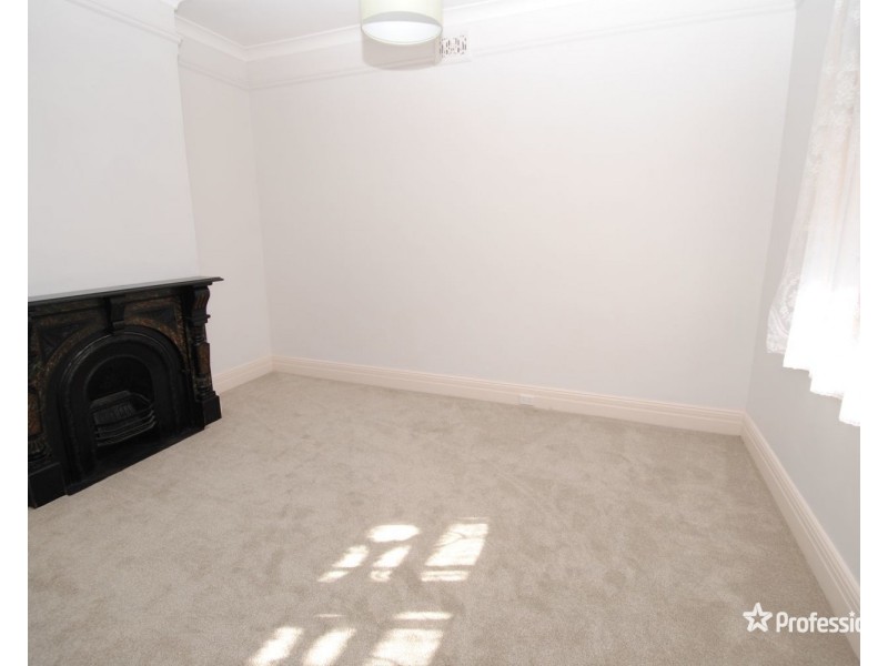 18 Waratah Street, Lithgow NSW 2790
