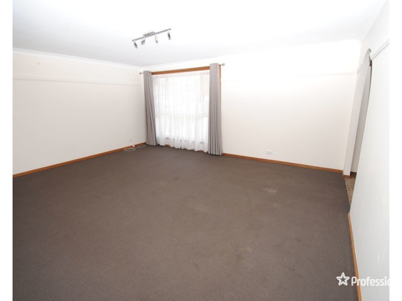 12 Walker Drive, Wallerawang NSW 2845