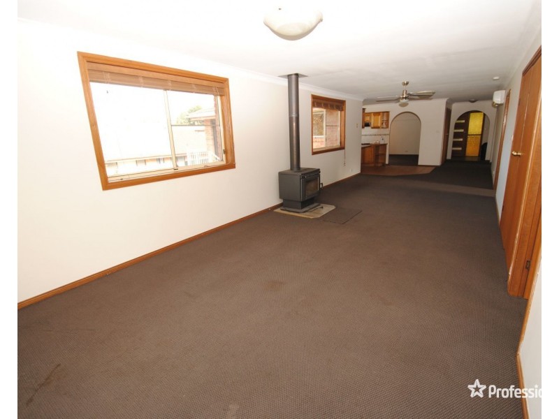 12 Walker Drive, Wallerawang NSW 2845
