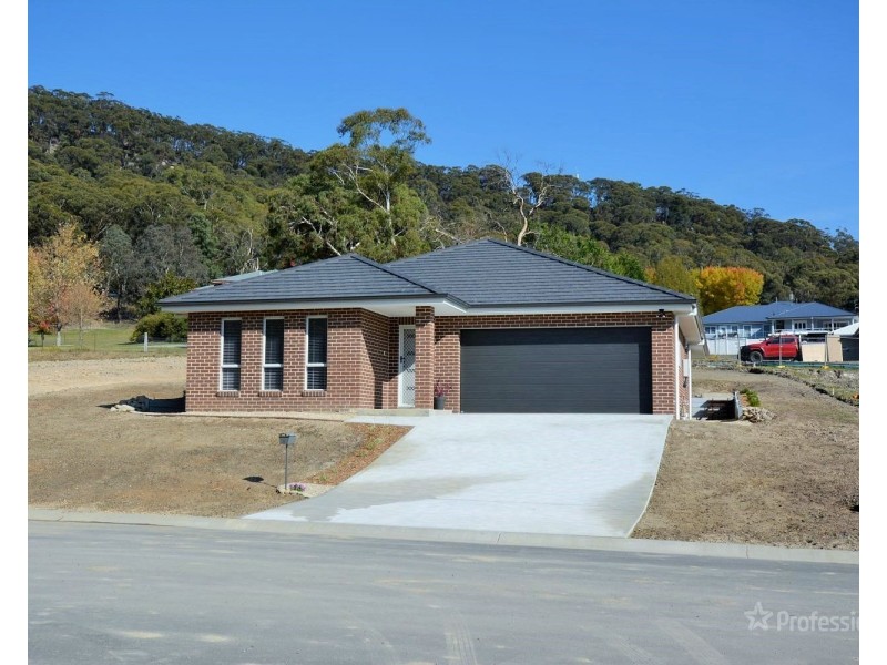 3 Willowbank Avenue, Lithgow NSW 2790
