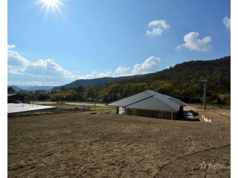 3 Willowbank Avenue, Lithgow NSW 2790