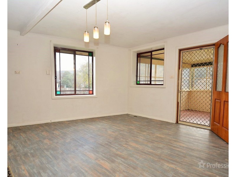 138 Bells Road, Lithgow NSW 2790