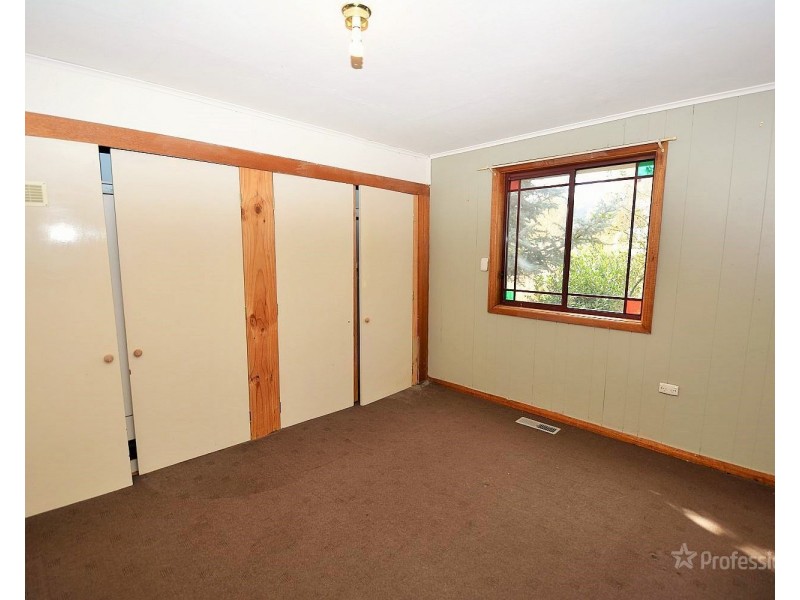 138 Bells Road, Lithgow NSW 2790