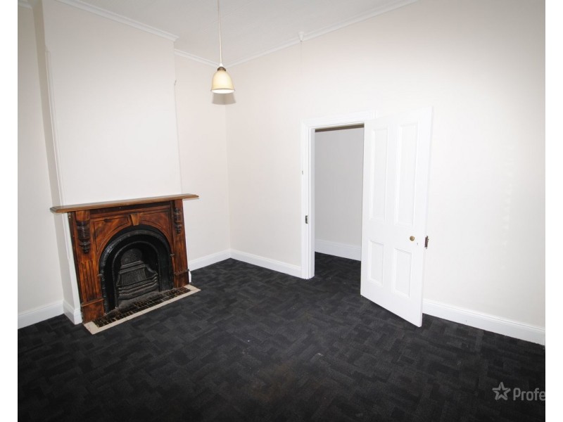 71 Inch Street, Lithgow NSW 2790