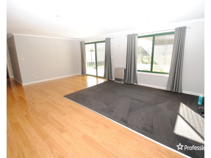 156 Bells Road, Lithgow NSW 2790