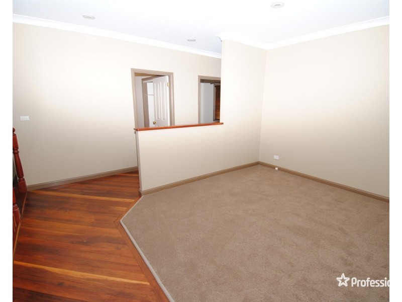 11 Lyon Parade, Wallerawang NSW 2845