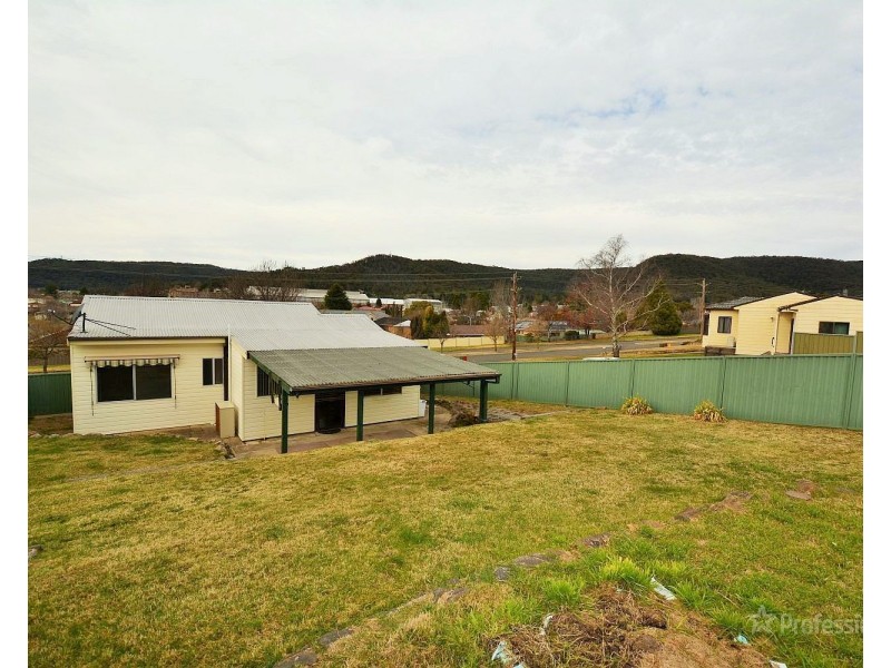 73 Musket Parade, Lithgow NSW 2790