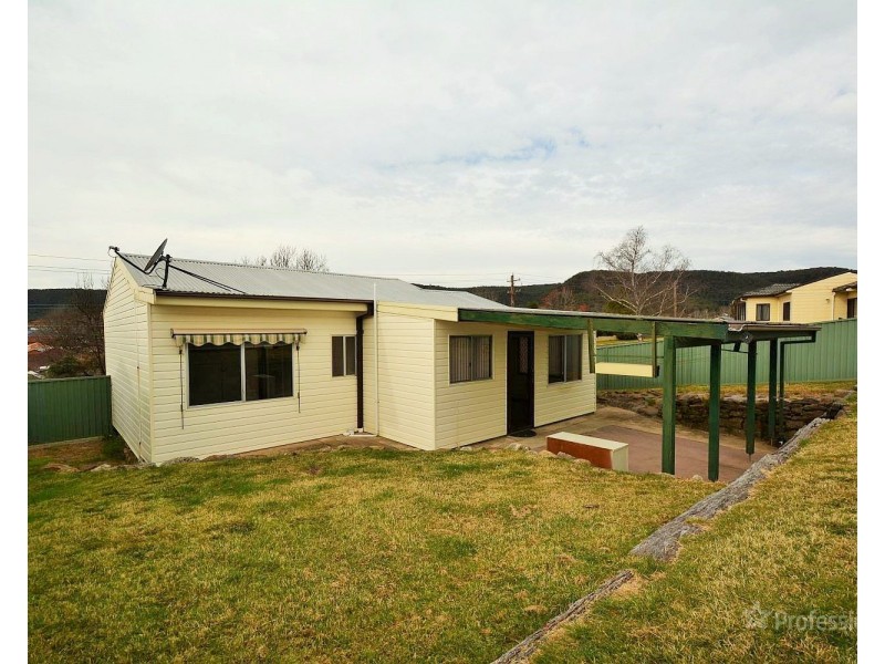 73 Musket Parade, Lithgow NSW 2790