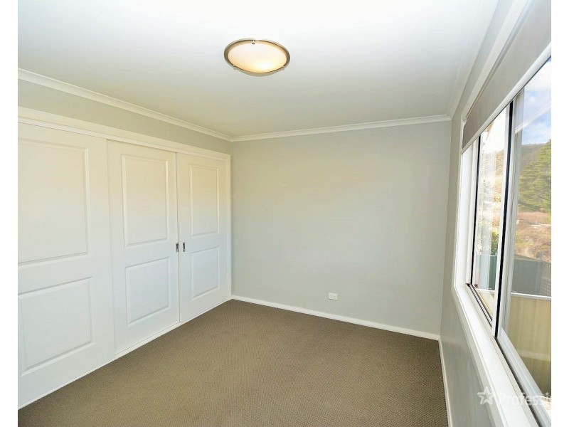 18 Chivers Close, Lithgow NSW 2790
