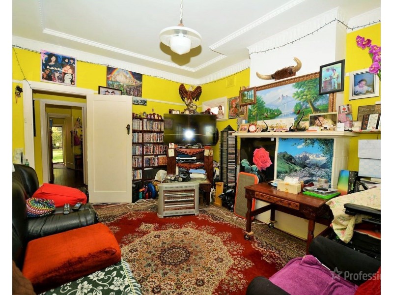 70 Martini Parade, Lithgow NSW 2790