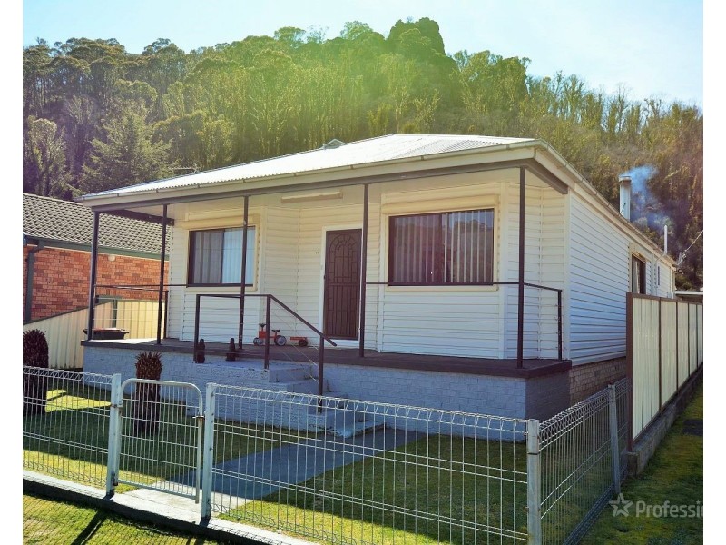 19 Ramsay Street, Lithgow NSW 2790