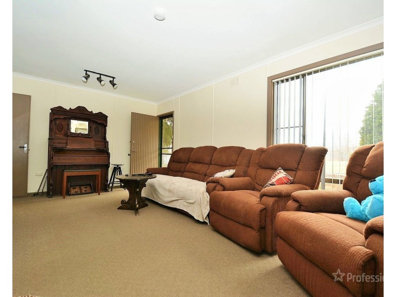 6 Finlay Avenue, Lithgow NSW 2790