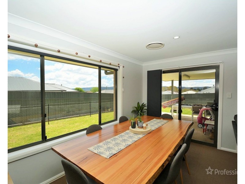 10 Henning Crescent, Wallerawang NSW 2845