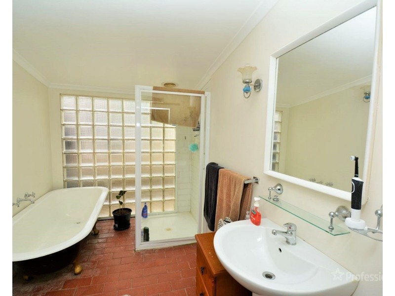 71 Inch Street, Lithgow NSW 2790
